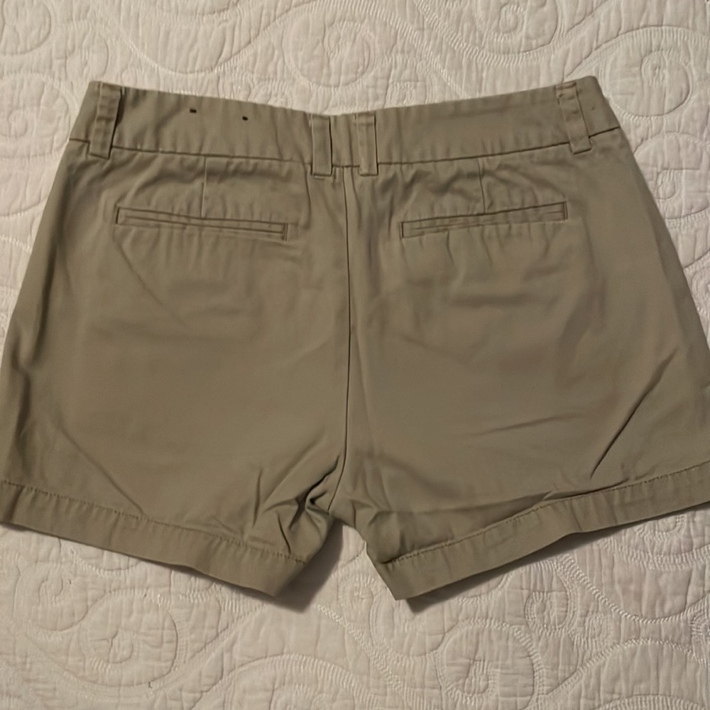 Stylus Tan Khaki Shorts size 2 - Picture 2 of 3